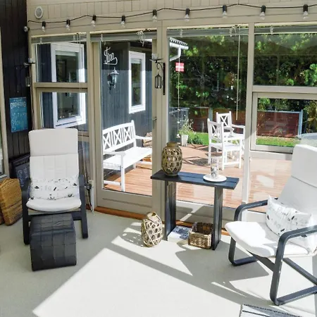 Three-bedroom Holiday In Дом отдыха Халс